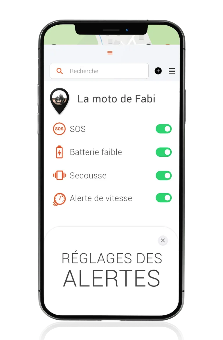 Mockup avec moto et réglages des alarmes du traceur moto