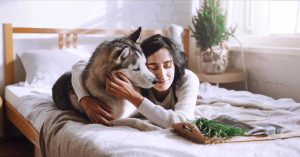 Laissez-vous aussi assister par un traceur GPS pour chiens.